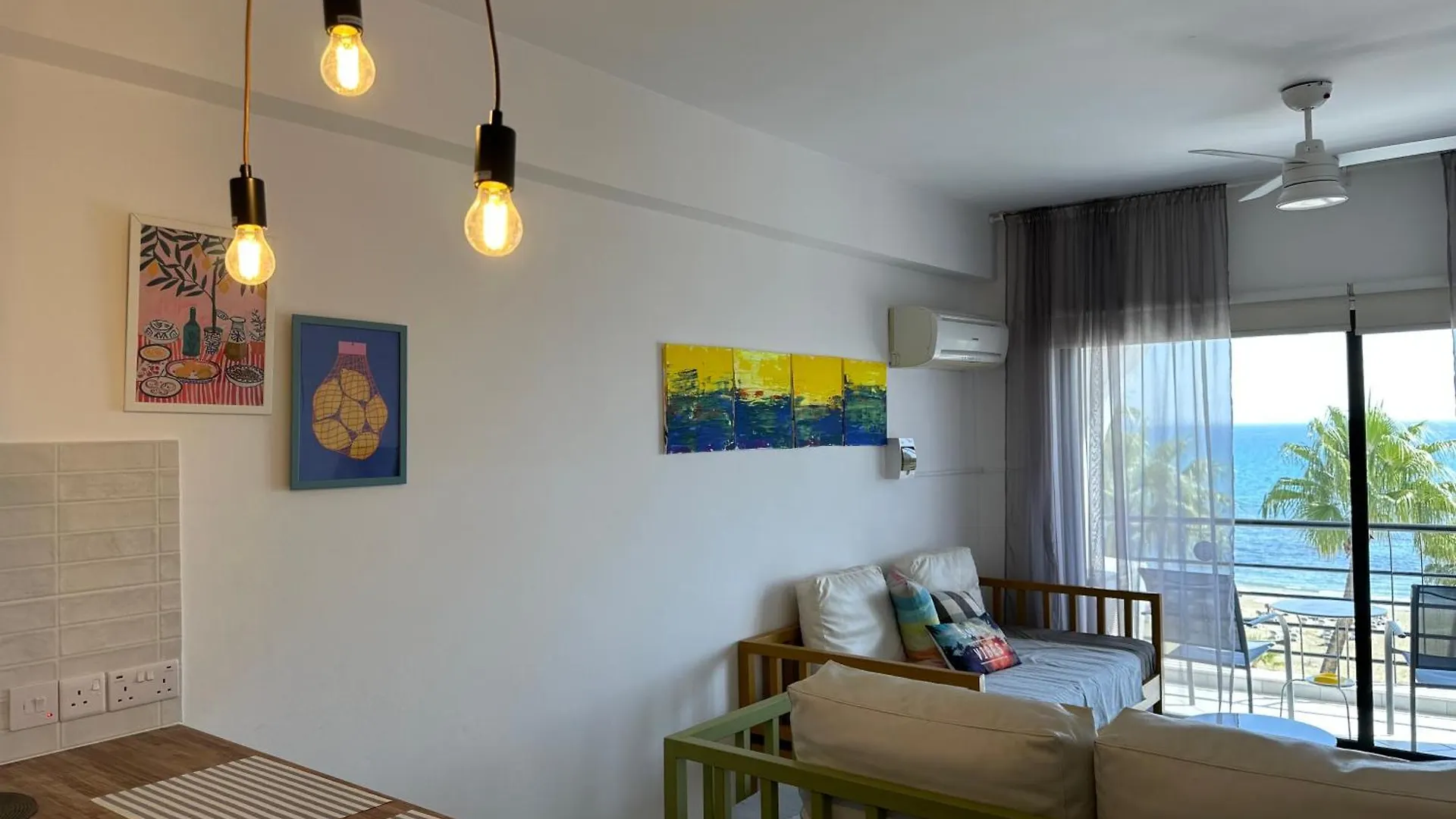 Krasas Beach Larnaca Appartamento